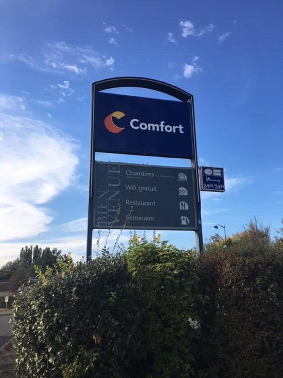 Comfort Hotel Etampes Exterior photo